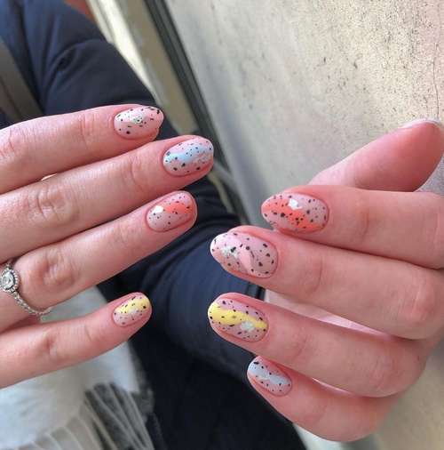 Quail egg manicure 2021: photos of the newest ideas