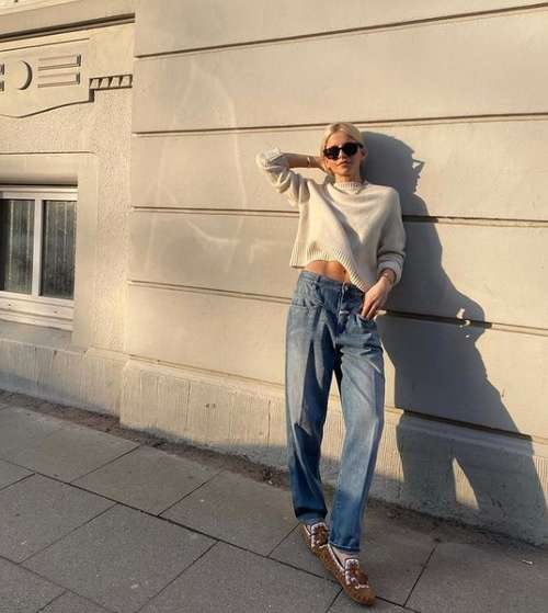 Fashionable jeans fall-winter 2021-2022: trends, photos