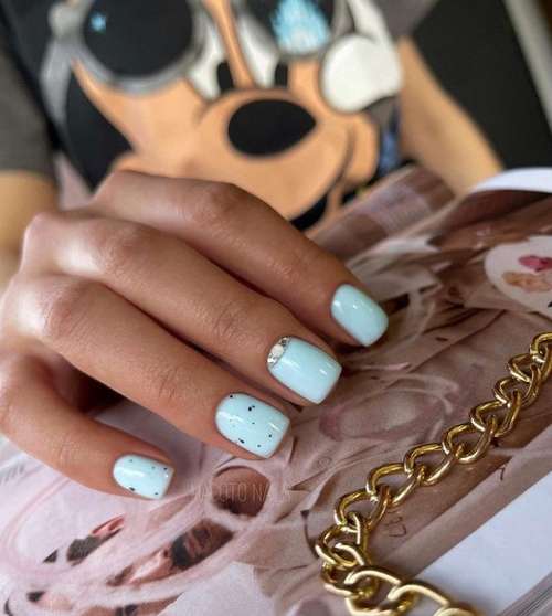 Marine manicure 2021: new nail designs at sea, photos