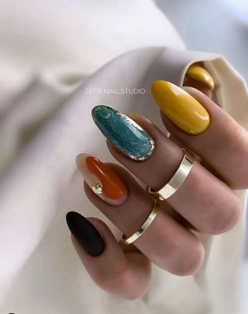 Marine manicure 2021: new nail designs at sea, photos