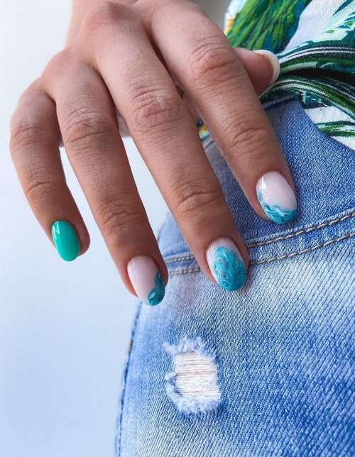 Marine manicure 2021: new nail designs at sea, photos