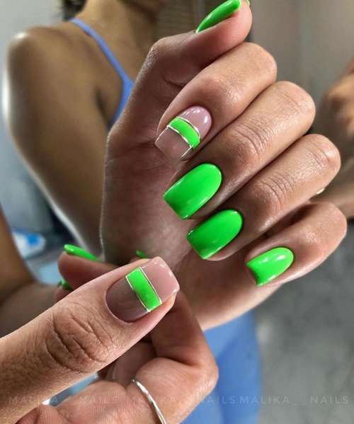 Bright short nails