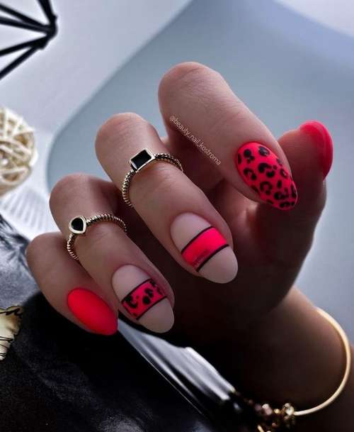 Matte bright nails