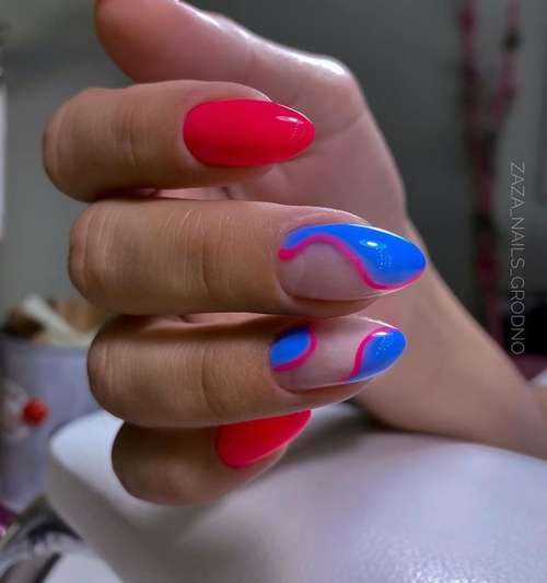 Red and blue manicure photo