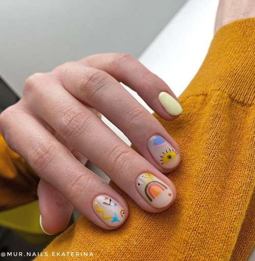 Bright nail design 2021: trendy new manicure