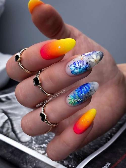 Bright nail design 2021: trendy new manicure