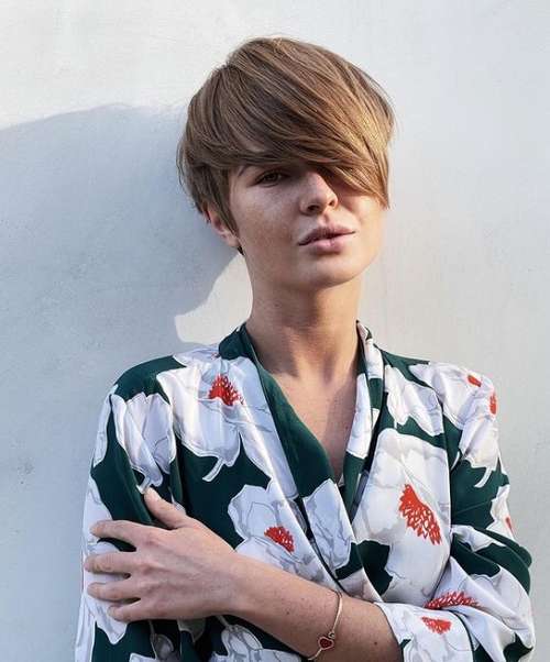 Trendy short haircuts 2021-2022: photos, trends