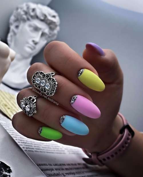 Lunar multicolored manicure