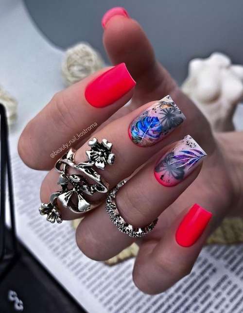 Manicure with leaves: design 2021-2022, new items in the photo