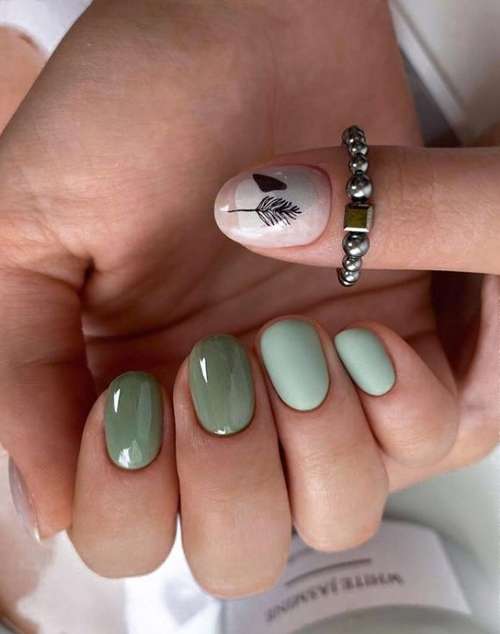 Manicure with leaves: design 2021-2022, new items in the photo