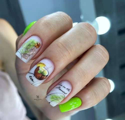 Manicure with leaves: design 2021-2022, new items in the photo