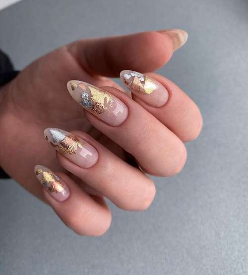 Beading on transparent nails