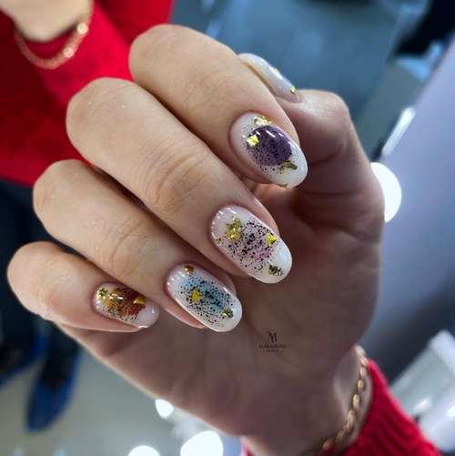 Manicure with gold 2021-2022: trendy design novelties