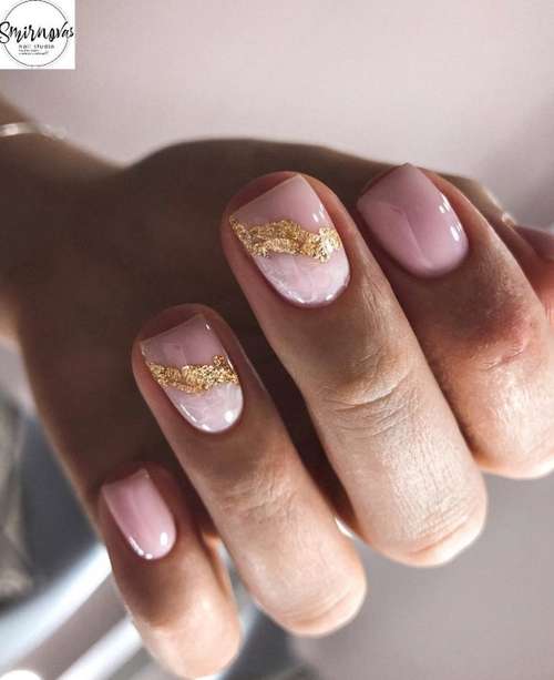 Manicure with gold 2021-2022: trendy design novelties