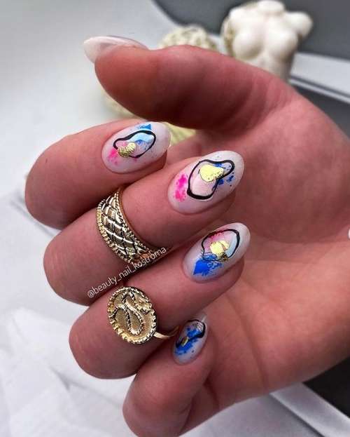 Manicure with gold 2021-2022: trendy design novelties