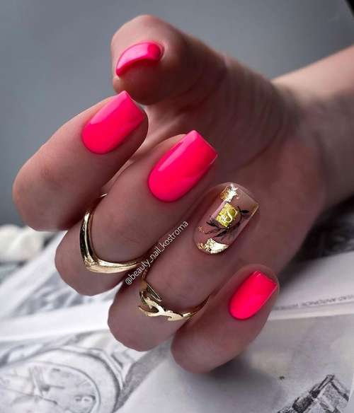 Manicure with gold 2021-2022: trendy design novelties