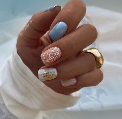 Manicure with gold 2021-2022: trendy design novelties