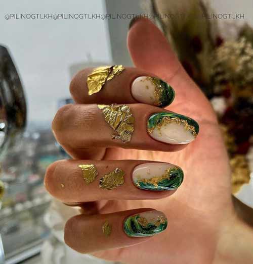 Emerald texture on nails