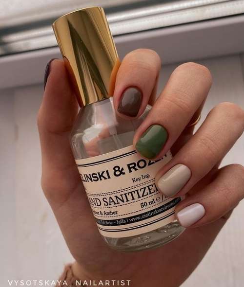 Dark green manicure 2021-2022: ideas, design, photos