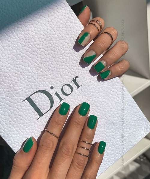 Dark green manicure 2021-2022: ideas, design, photos