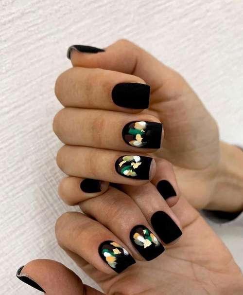 Manicure trends fall-winter 2021-2022: trends in the photo