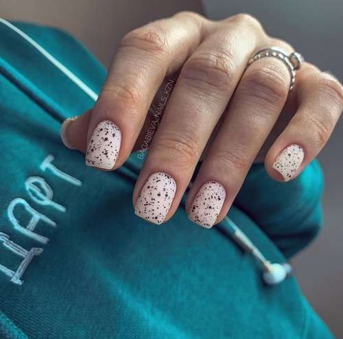 Manicure trends fall-winter 2021-2022: trends in the photo