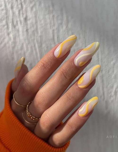 Manicure trends fall-winter 2021-2022: trends in the photo