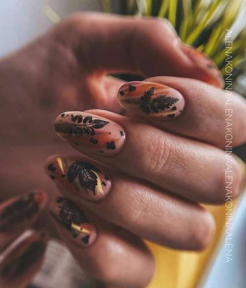 Manicure trends fall-winter 2021-2022: trends in the photo