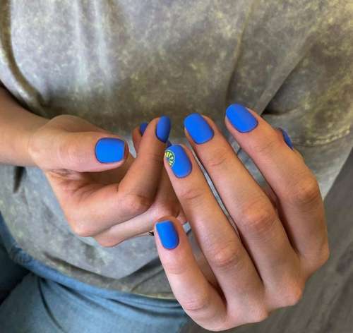 Manicure trends fall-winter 2021-2022: trends in the photo