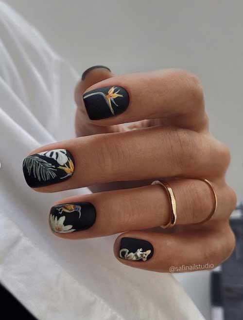 Black and gold manicure 2021-2022: new design photos