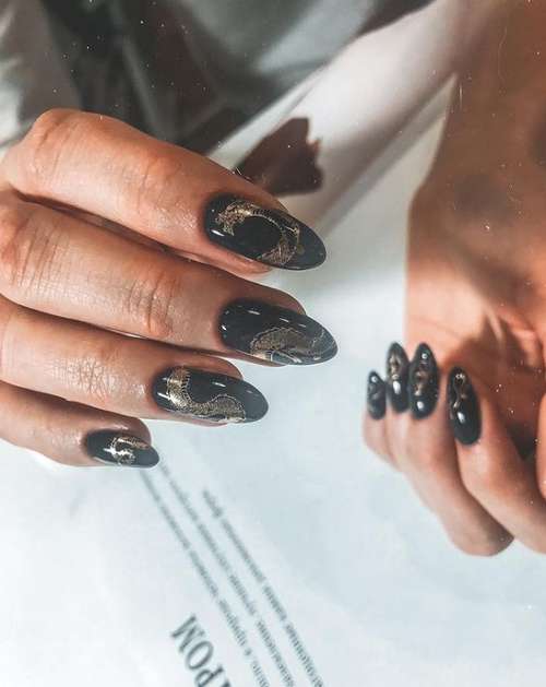 Black and gold manicure 2021-2022: new design photos