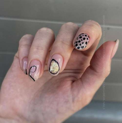 Black and gold manicure 2021-2022: new design photos