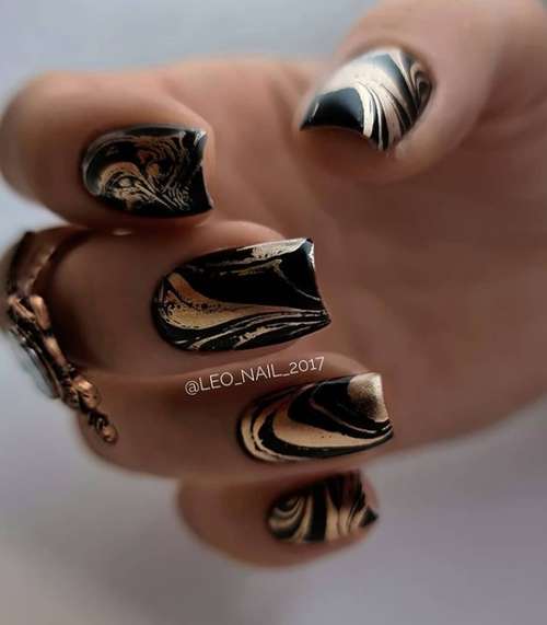 Black and gold manicure 2021-2022: new design photos