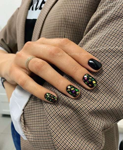 Black and gold manicure 2021-2022: new design photos