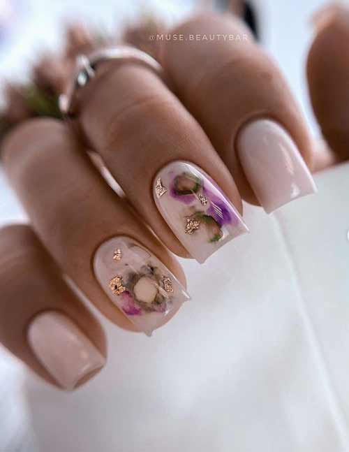 Manicure for short square nails: fashion news 2021-2022