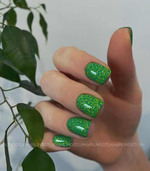 Short nail design soft square