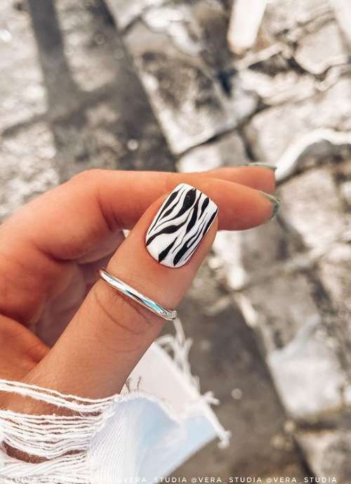 Manicure for short square nails: fashion news 2021-2022