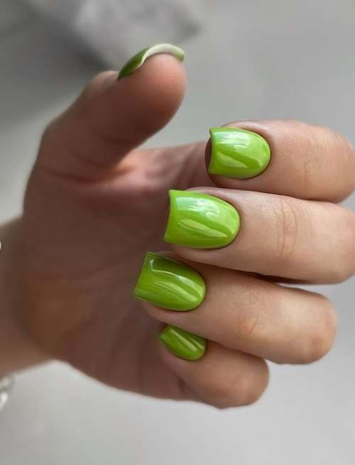 Manicure for short square nails: fashion news 2021-2022