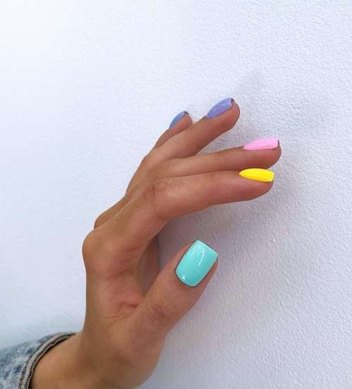 Manicure for short square nails: fashion news 2021-2022