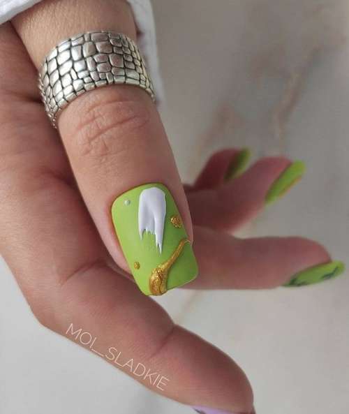 Manicure for short square nails: fashion news 2021-2022