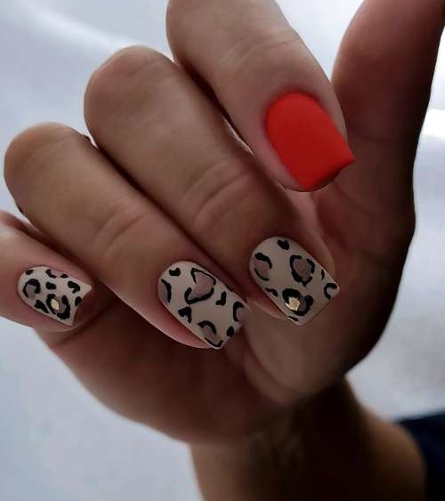 Manicure for short square nails: fashion news 2021-2022