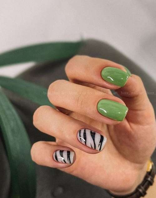 Animal print drawings nails