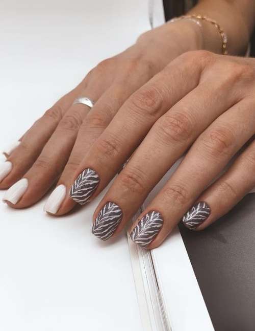 Ultra-fashionable manicure with animal print: new items 2021, photos