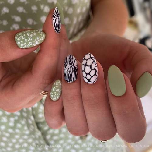 Ultra-fashionable manicure with animal print: new items 2021, photos