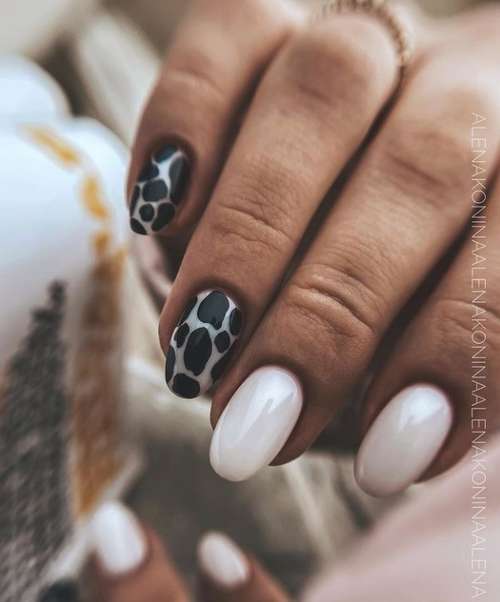 Ultra-fashionable manicure with animal print: new items 2021, photos