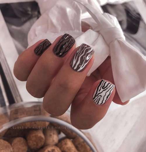 Ultra-fashionable manicure with animal print: new items 2021, photos