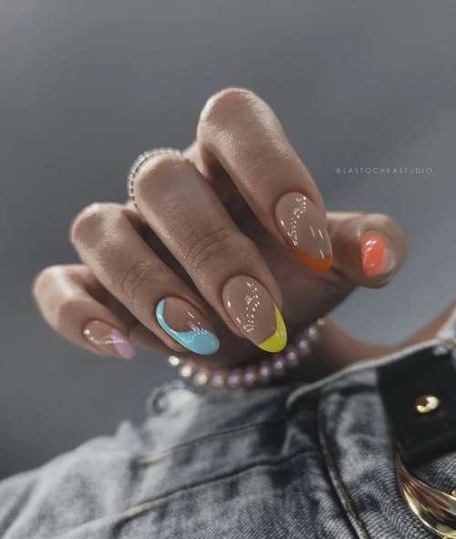 Trendy autumn jacket 2021: new nail designs, photos