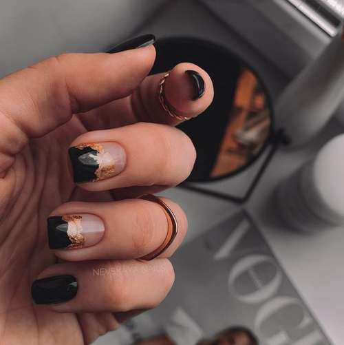 Trendy autumn jacket 2021: new nail designs, photos