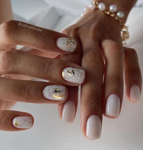 Autumn manicure 2021 for short nails: photos, design trends