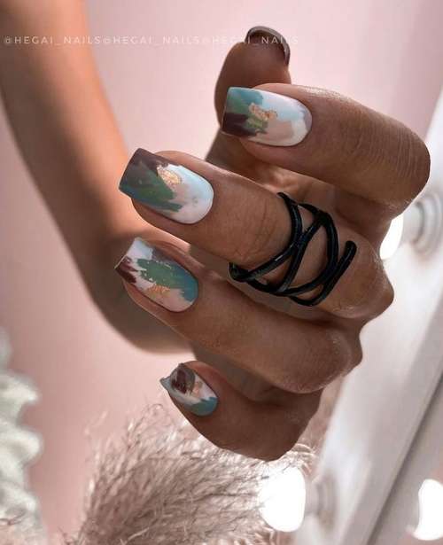 Autumn manicure 2021 for short nails: photos, design trends